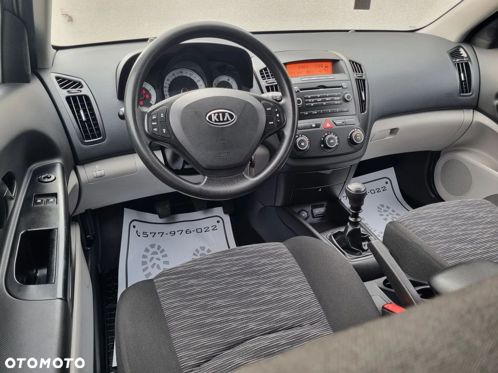 Kia Ceed Cee'd 1.4 Comfort + - 7