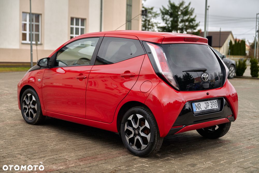 Toyota Aygo x-play Edition S+ - 12