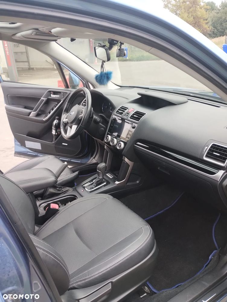 Subaru Forester 2.0 XT Platinum Lineartronic - 11