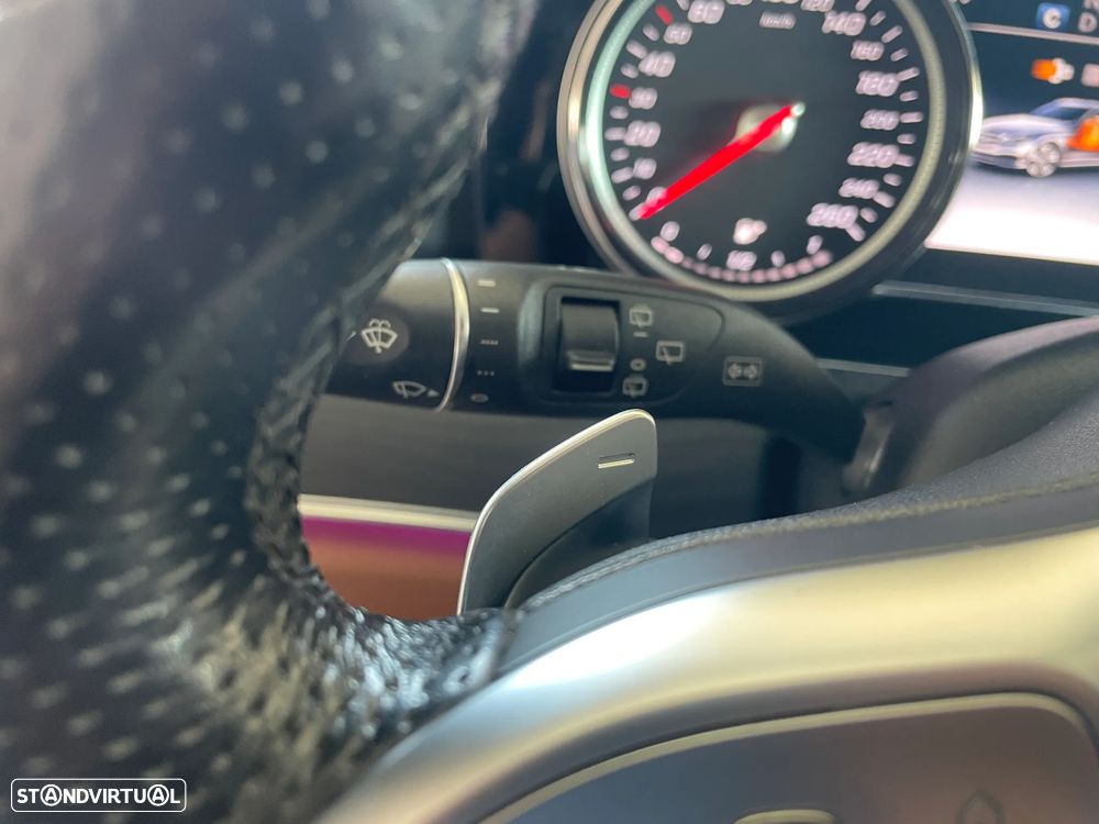 Mercedes-Benz E 220 d 4Matic 9G-TRONIC AMG Line - 22