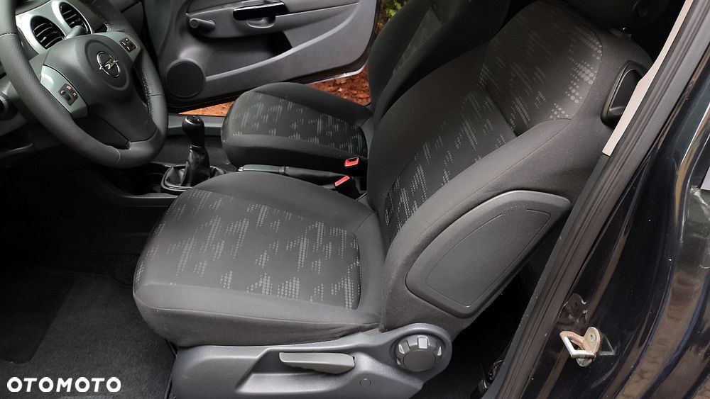 Opel Corsa 1.2 16V Enjoy - 36