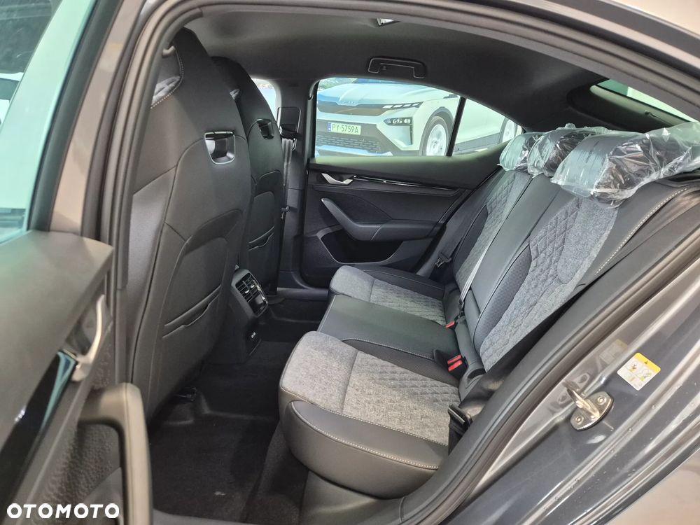 Skoda Octavia 1.5 TSI mHEV Sportline DSG - 6