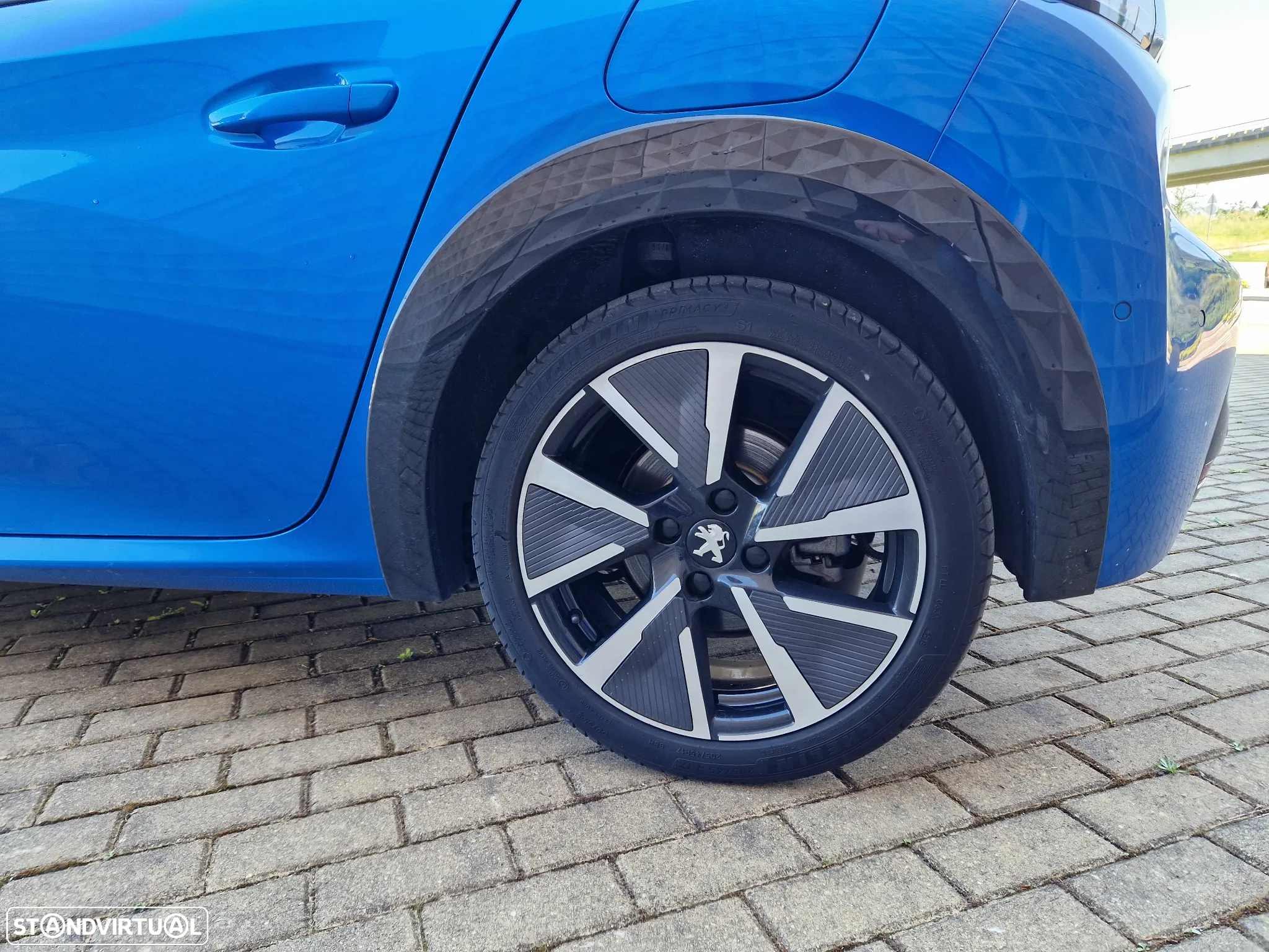 Peugeot e-208 50 kWh GT Line - 12
