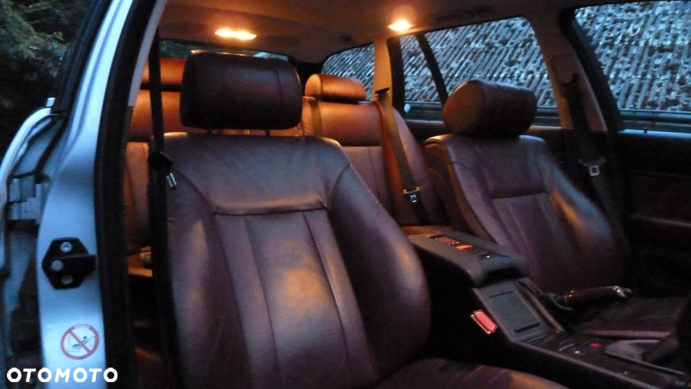 BMW Seria 5 530i Touring Edition Lifestyle - 8