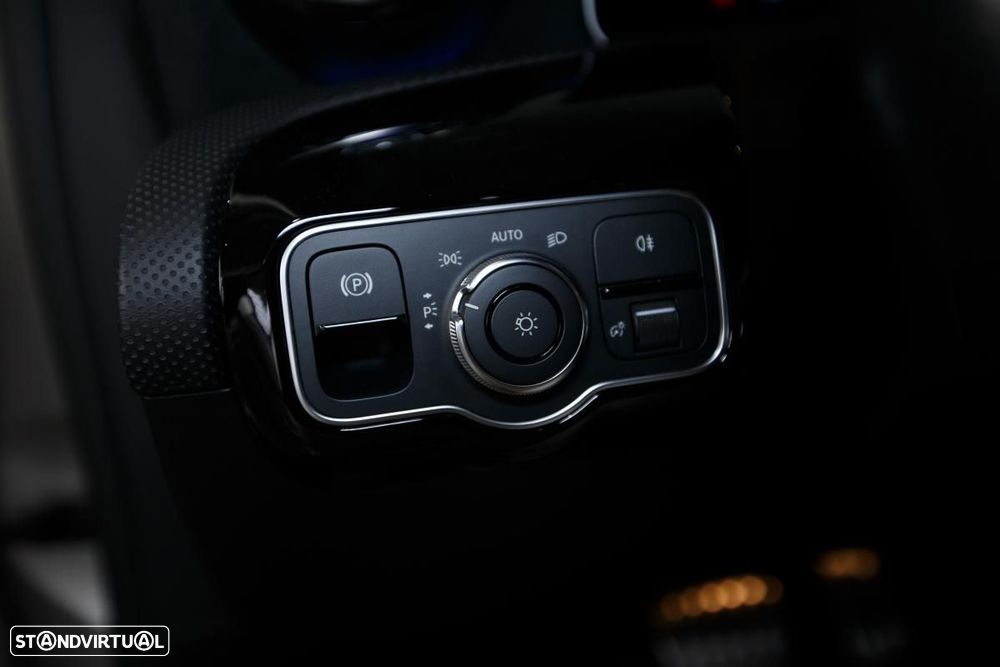 Mercedes-Benz A 180 - 16