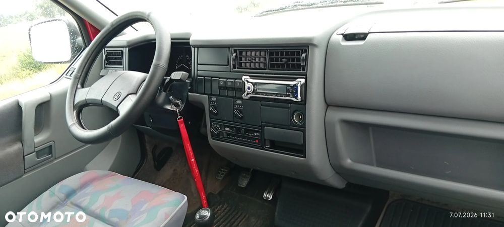 Volkswagen Multivan - 15