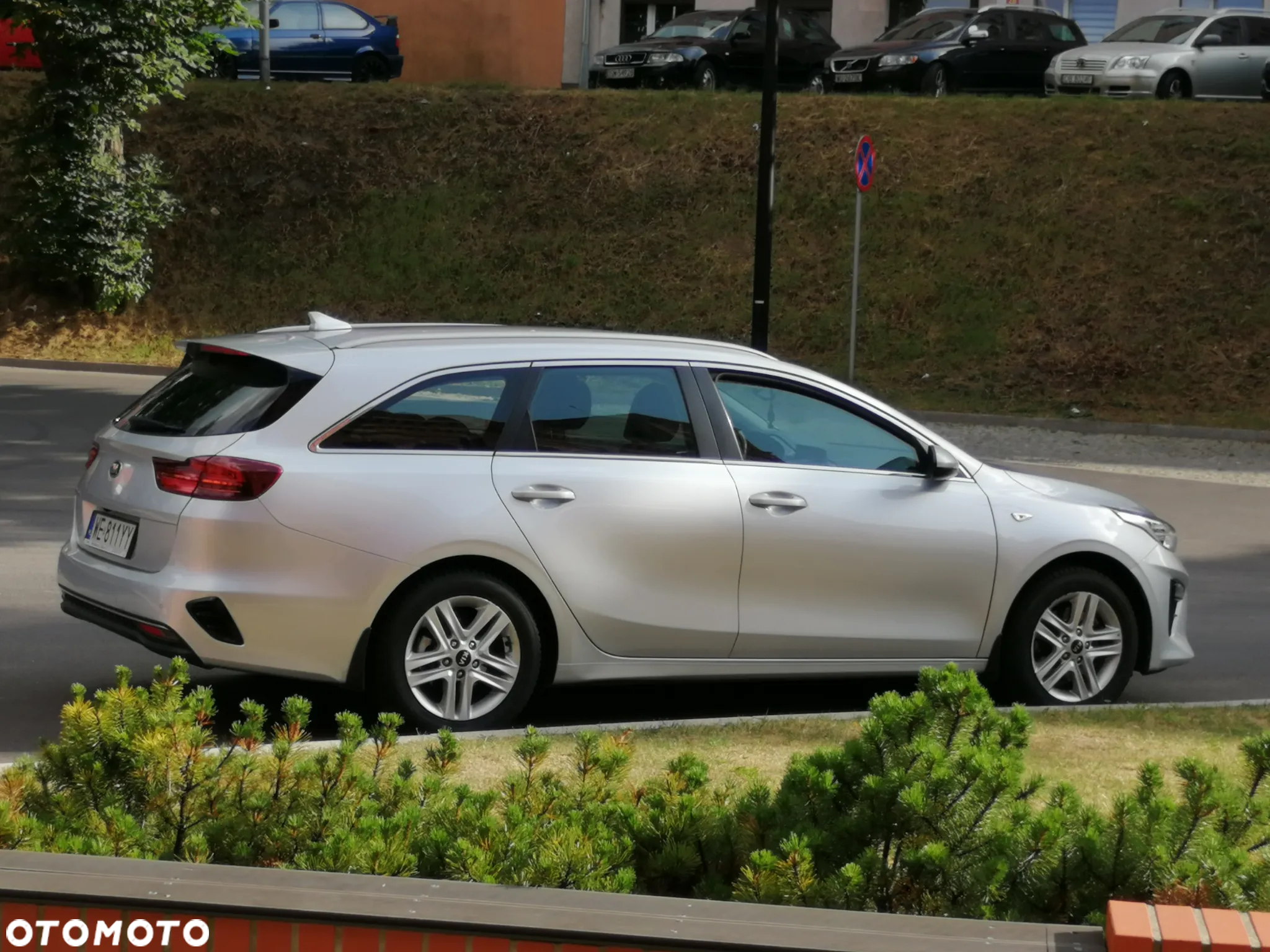 Kia Ceed 1.6 CRDi SCR L Business Line - 6