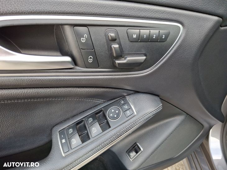 Mercedes-Benz CLA 200 7G-DCT Urban - 22