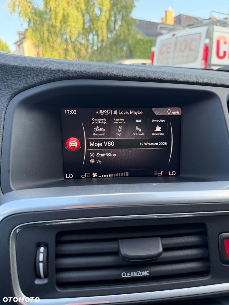 Volvo V60 D2 Geartronic Summum - 19