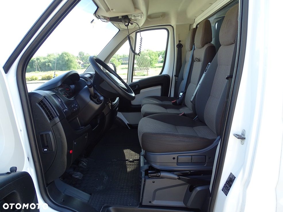 Peugeot Boxer 3.0 180 Km Ducato Plandeka 8 EuroPalet + WINDA BAR JAK NOWY!! Polski Salon 1 Wł.!! - 25