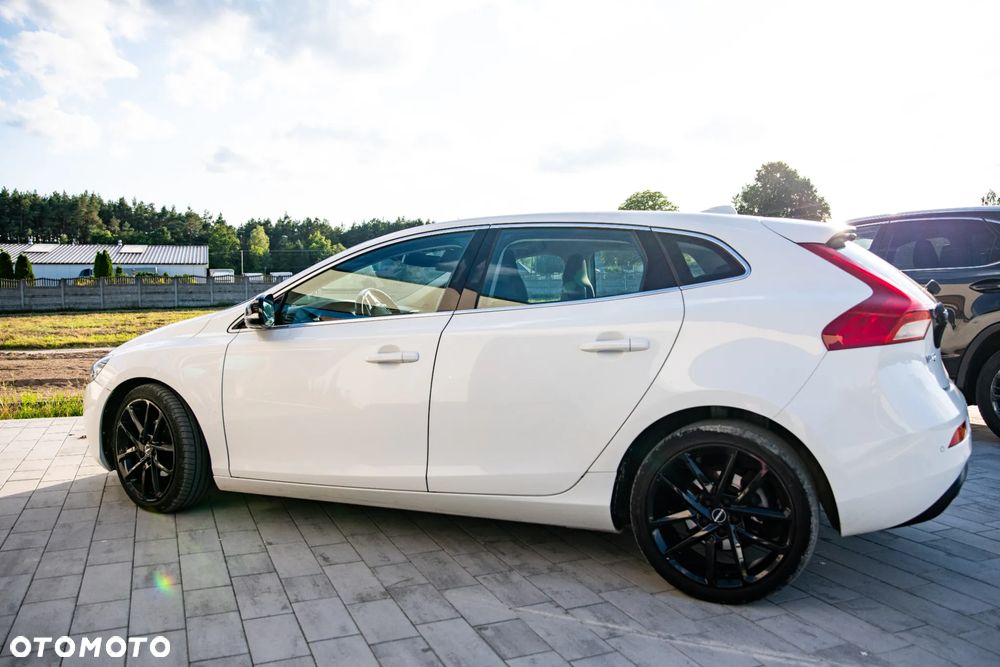 Volvo V40 D2 Momentum - 6