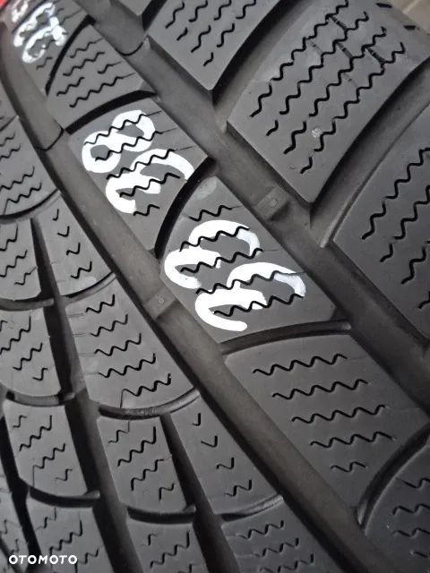 235/45/R17 94H Pirelli Winter Sotto Zero W210 - 10
