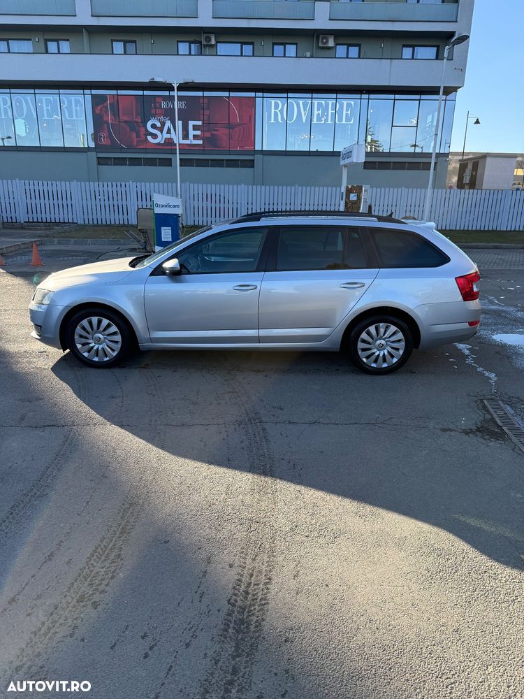 Skoda Octavia 1.6 TDI DSG Ambition - 4