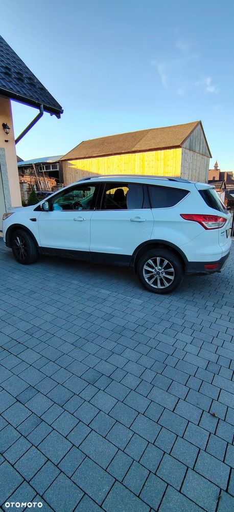 Ford Kuga 2.0 TDCi 4WD Titanium - 4