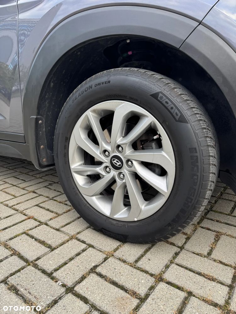 Hyundai Tucson 1.6 GDI BlueDrive Comfort 2WD - 16