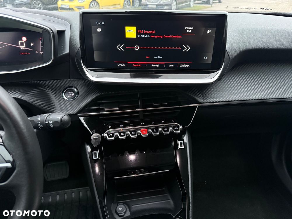 Peugeot 2008 1.2 PureTech Allure S&S EAT8 - 22