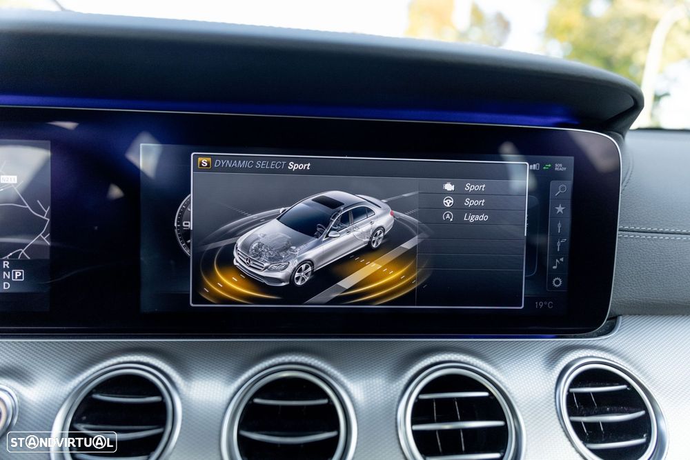 Mercedes-Benz E 220 d AMG - 25