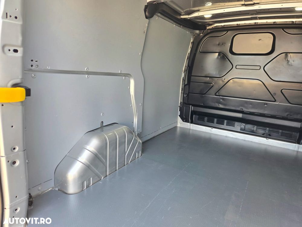 Ford Transit Custom L1H1 Cv Automata - 13
