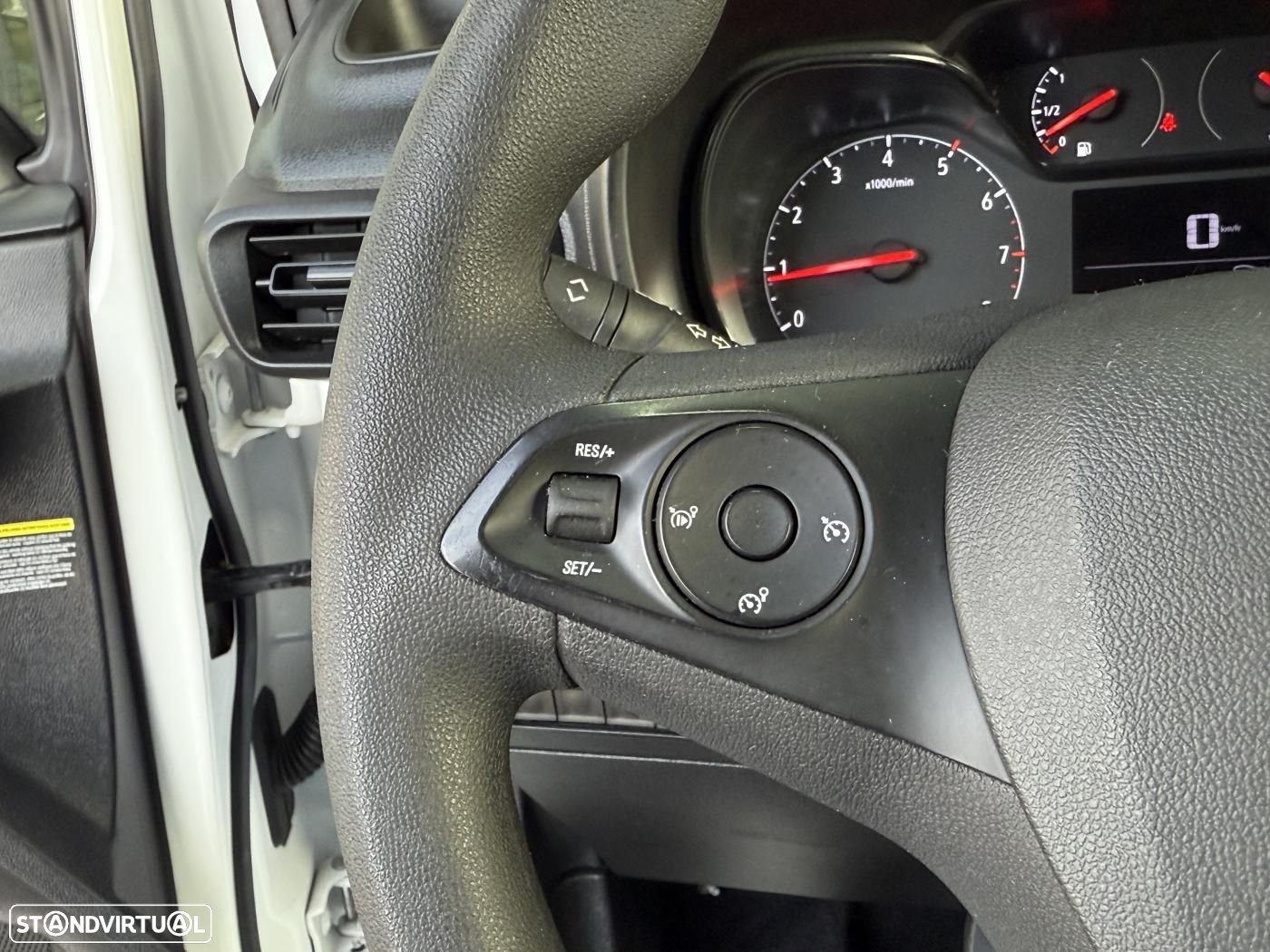 Opel Combo 1.5 CDTI IVA Dedutivel 3 Lug. Ecrã - 23