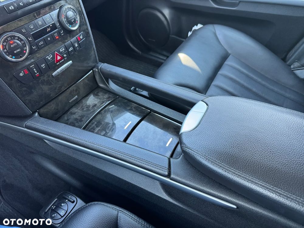 Mercedes-Benz ML 420 CDI 4Matic 7G-TRONIC DPF Edition 10 - 27