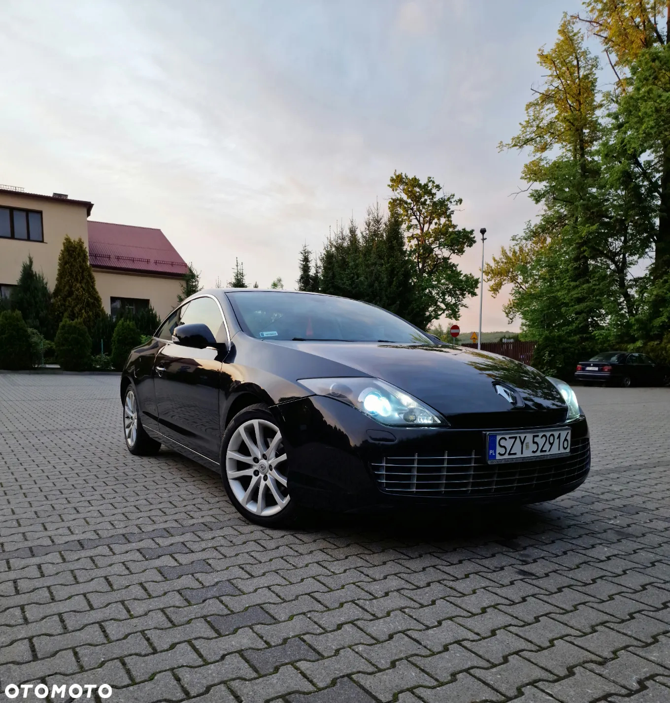 Renault Laguna Coupe dCi 150 FAP - 10