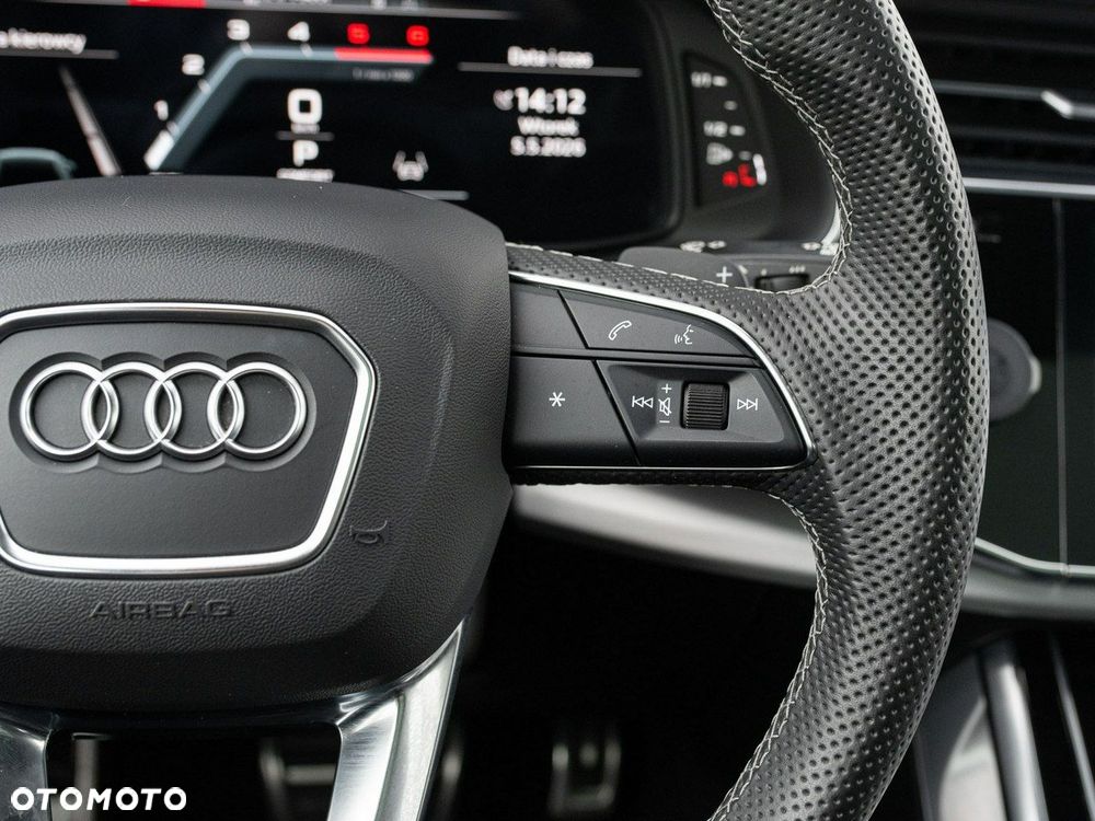 Audi Q8 - 15