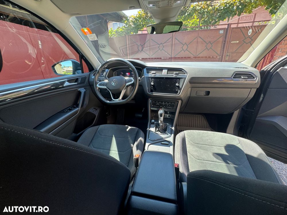 Volkswagen Tiguan - 12