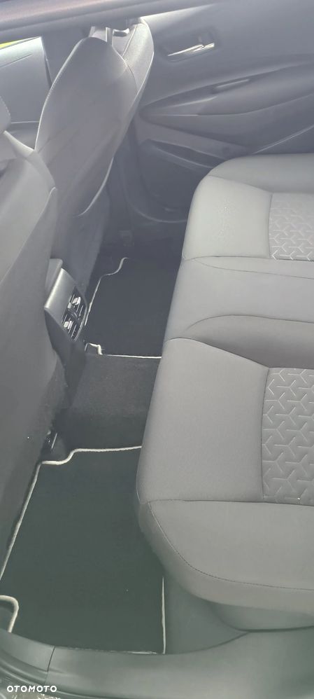 Toyota Corolla - 8