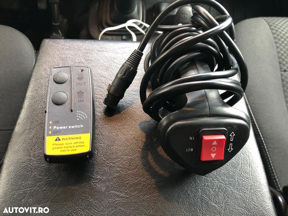 Land Rover Defender 90 2.4TD S/W E - 5