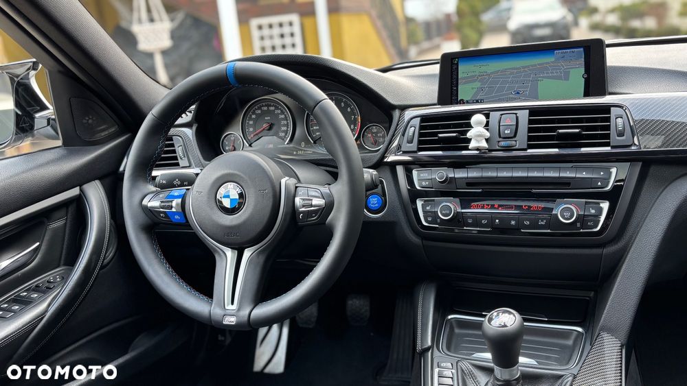 BMW M3 Standard - 18