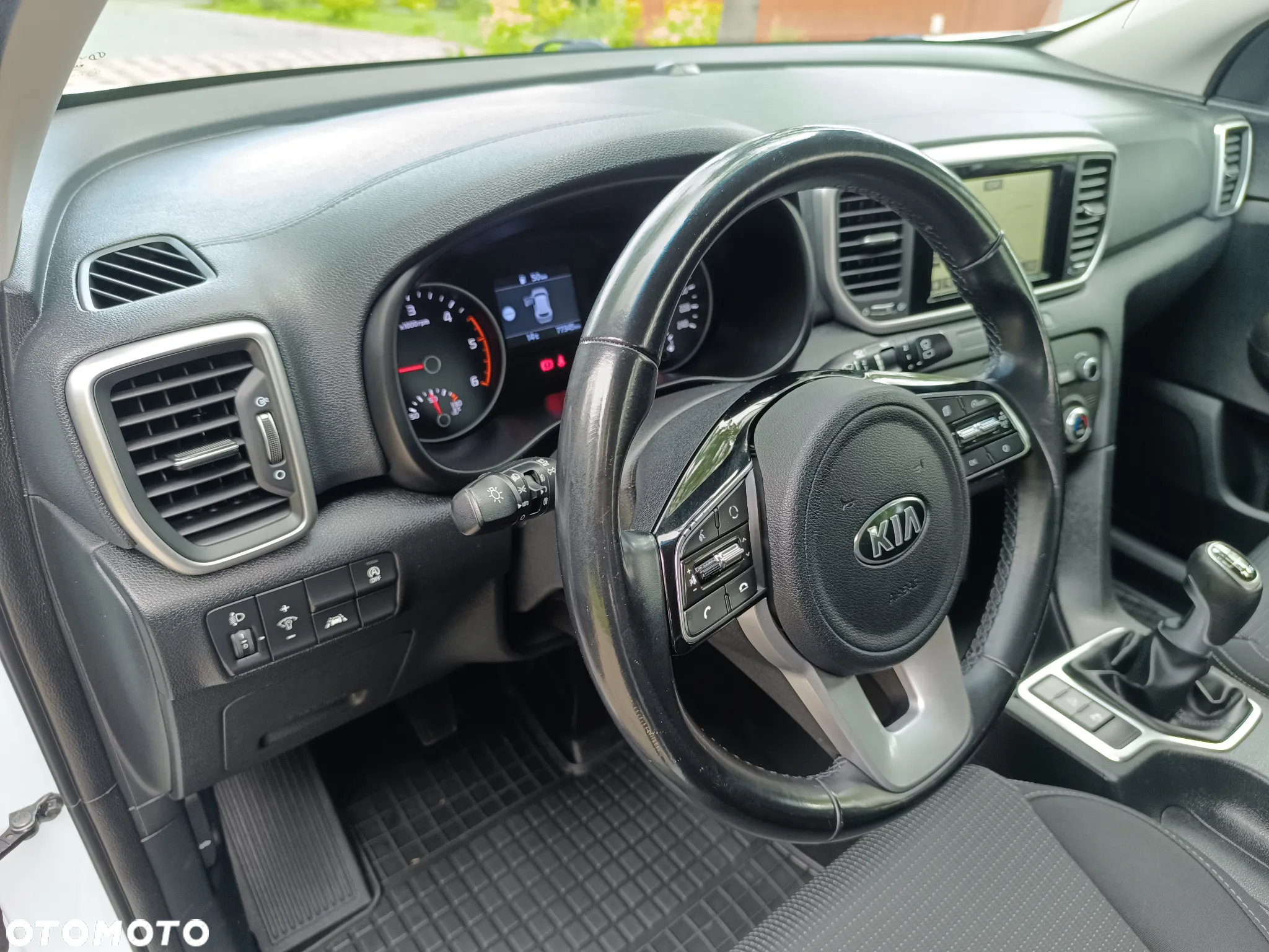 Kia Sportage 1.6 CRDI Black Edition Plus 2WD - 27