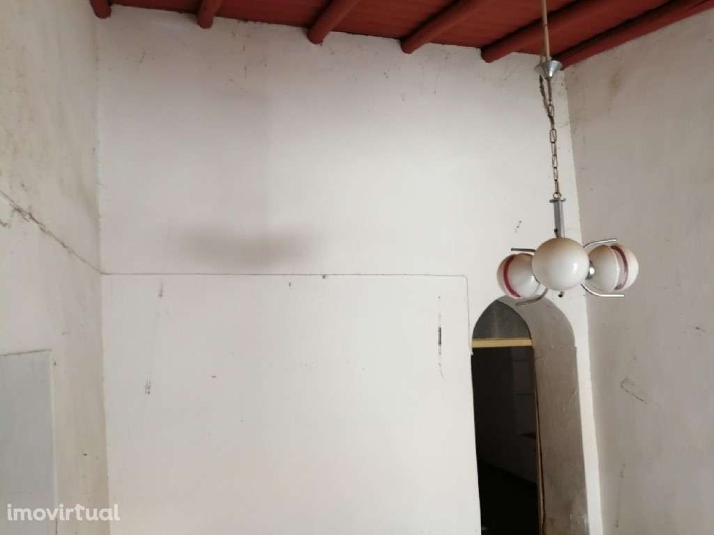 Moradia em banda de tipologia T1 situado em Moura - Grande imagem: 2/9