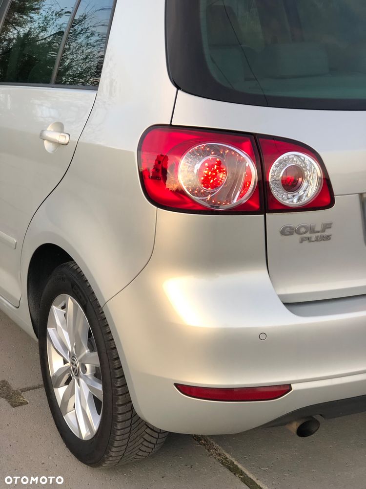 Volkswagen Golf Plus 1.6 TDI DPF DSG Highline - 16