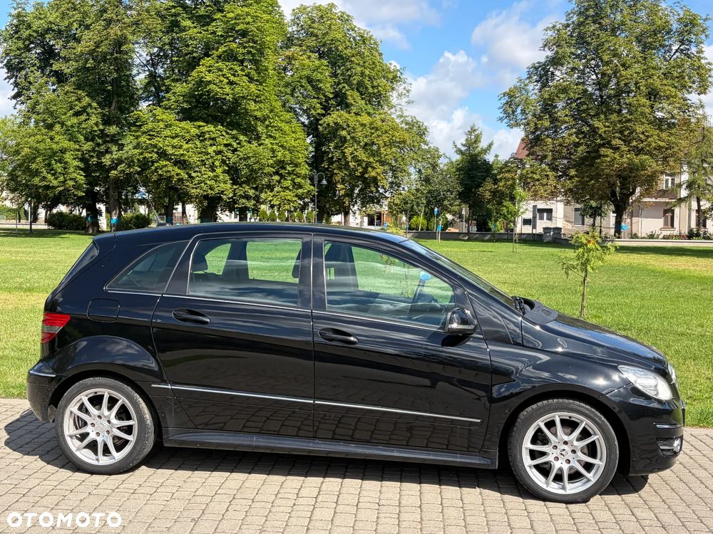 Mercedes-Benz Klasa B 180 CDI DPF - 22