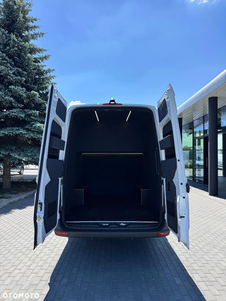 Mercedes-Benz Sprinter 317 - 27