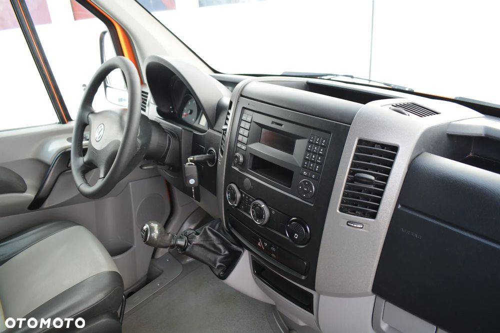 Volkswagen CRAFTER 35 2.0TDI - 31