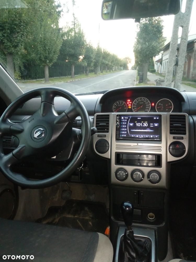 Nissan X-Trail - 4