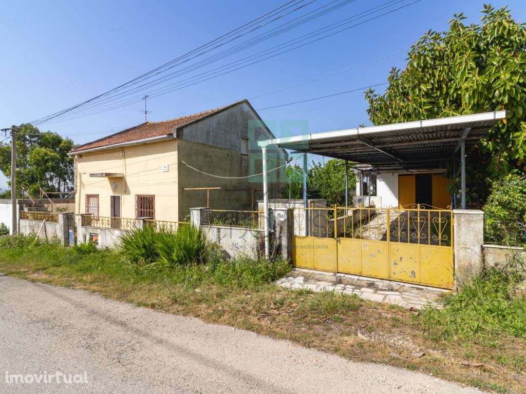 Moradia T2 para renovar, em Santo Antão do Tojal. - Grande imagem: 2/23