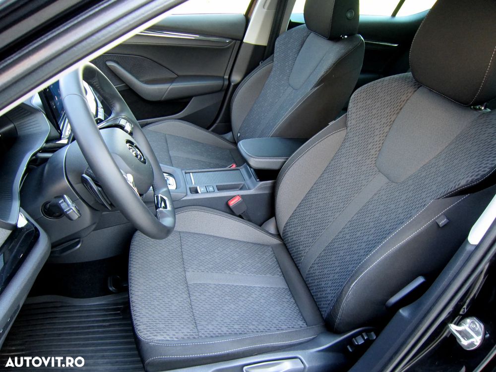 Skoda Octavia 2.0 TDI DSG Style - 35