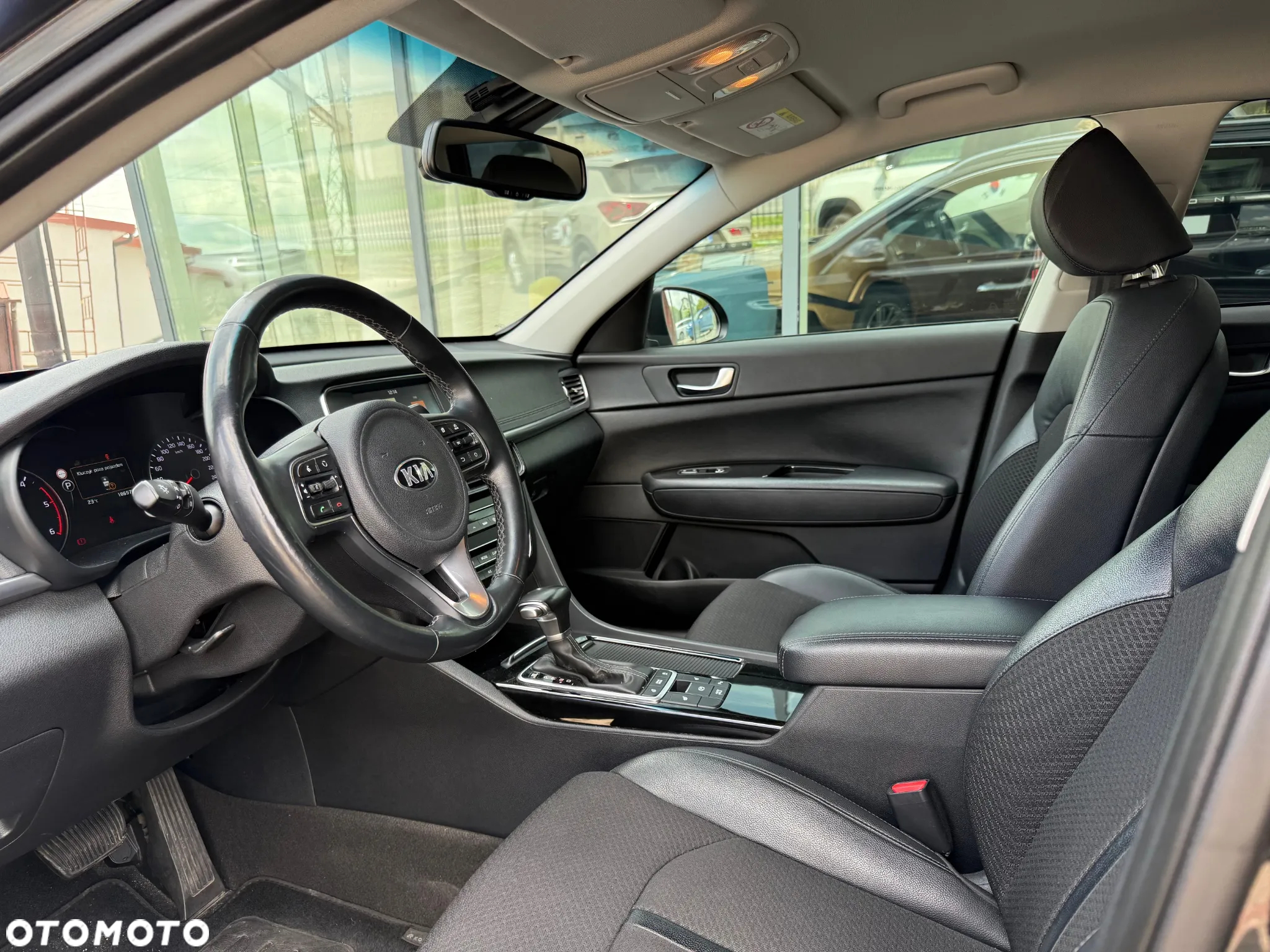 Kia Optima 1.7 CRDI L DCT - 10