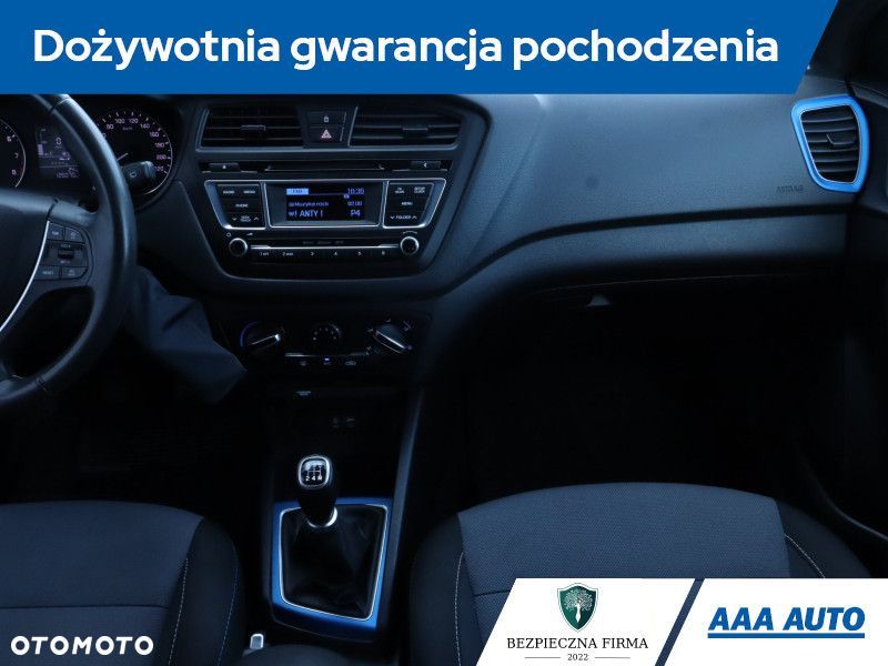Hyundai i20 - 10