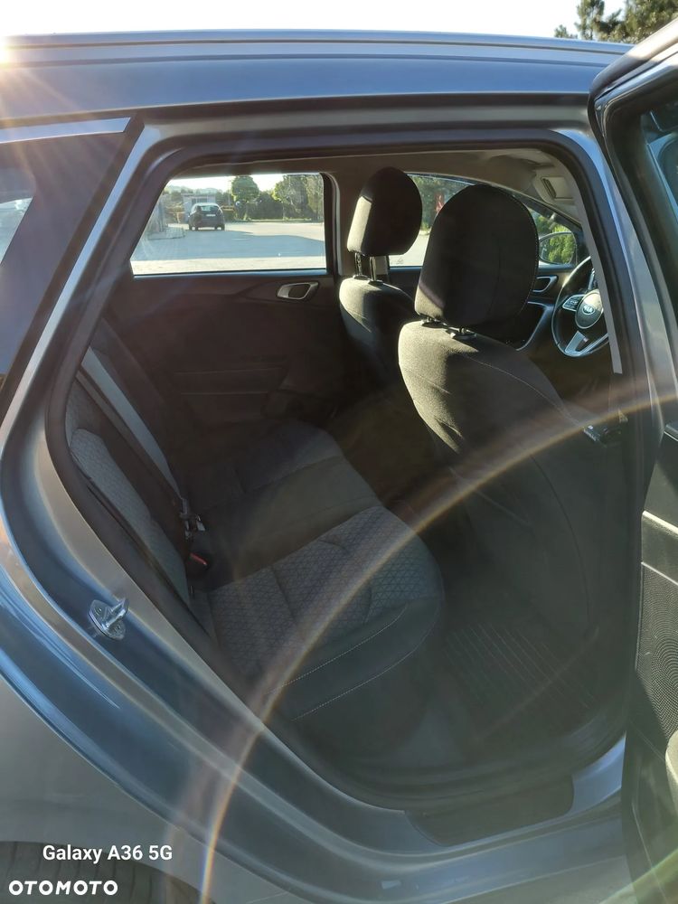 Kia Ceed 1.6 CRDi mHEV M - 19