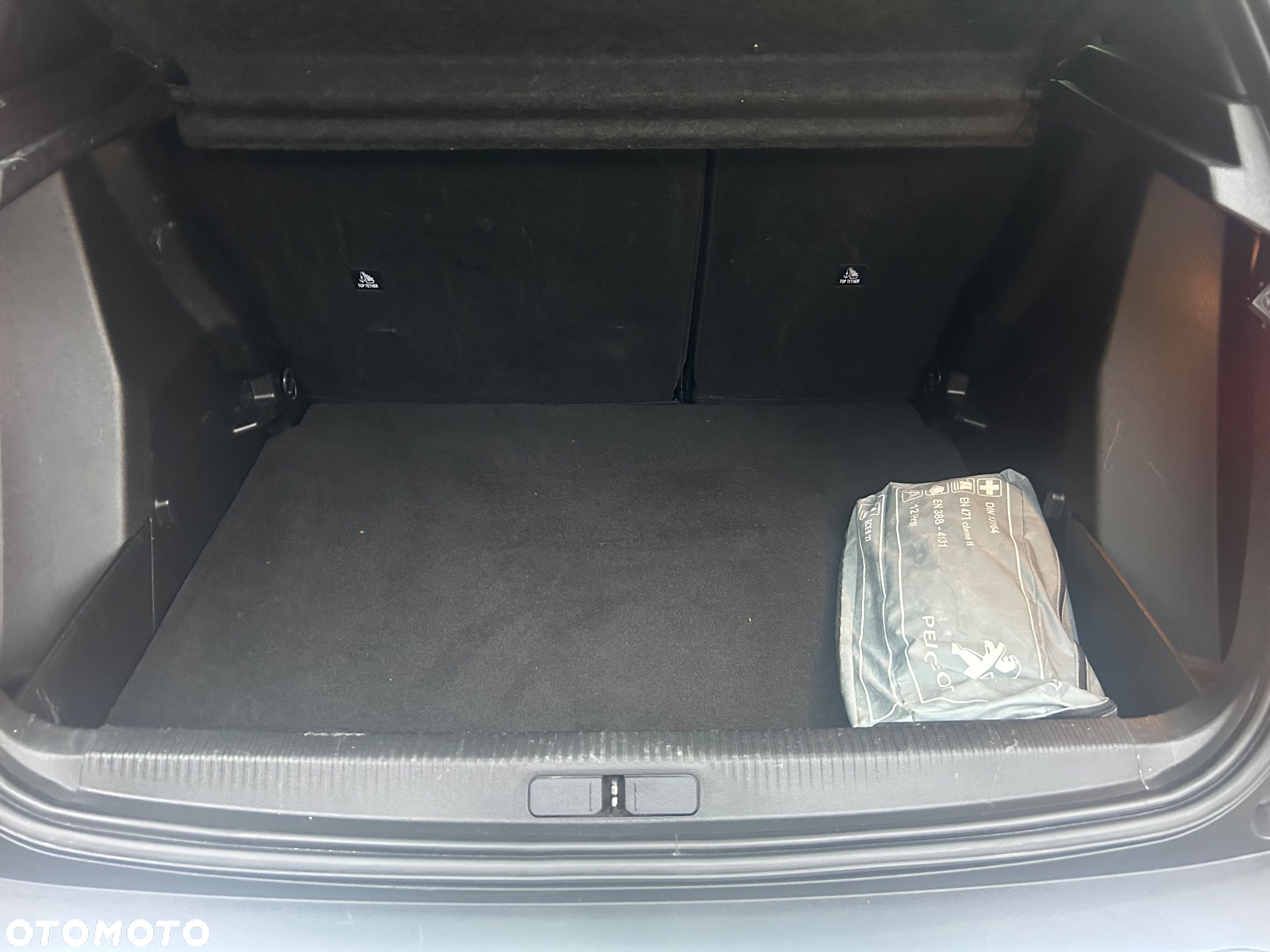 Peugeot 2008 1.5 BlueHDi Active Pack S&S - 21