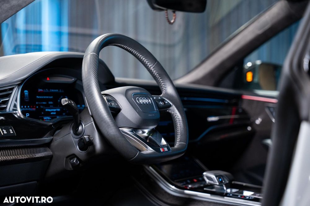 Audi SQ8 - 16