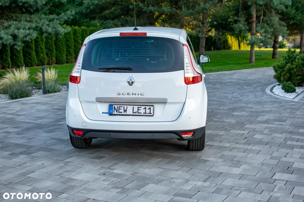 Renault Grand Scenic - 25