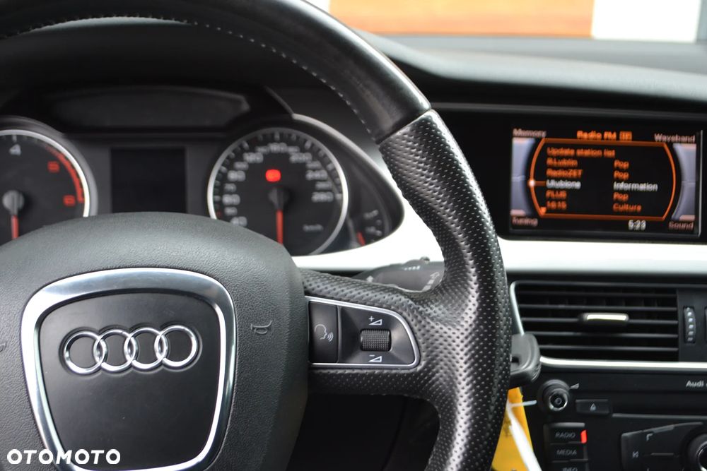 Audi A4 Avant 2.0 TDI DPF quattro - 22
