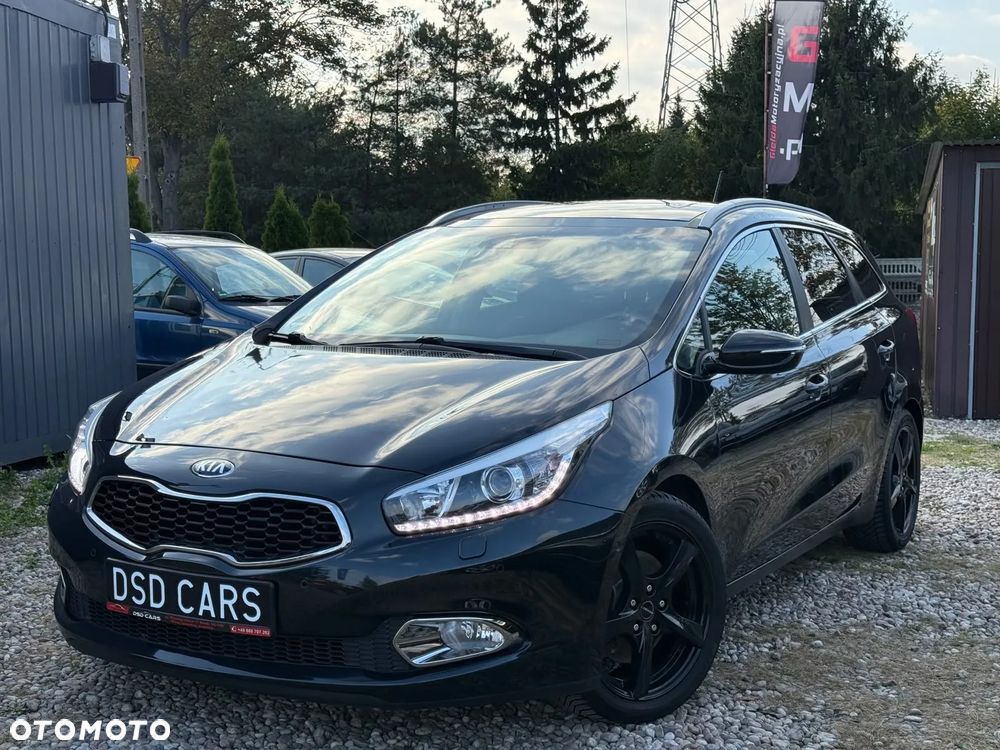 Kia Ceed 1.6 CRDi 128 Platinum Edition - 1