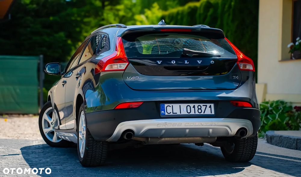 Volvo V40 T4 Powershift Summum - 19