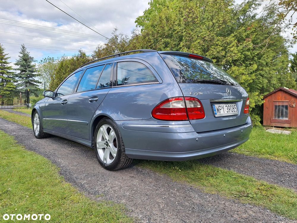 Mercedes-Benz Klasa E 220 CDI T Avantgarde - 7