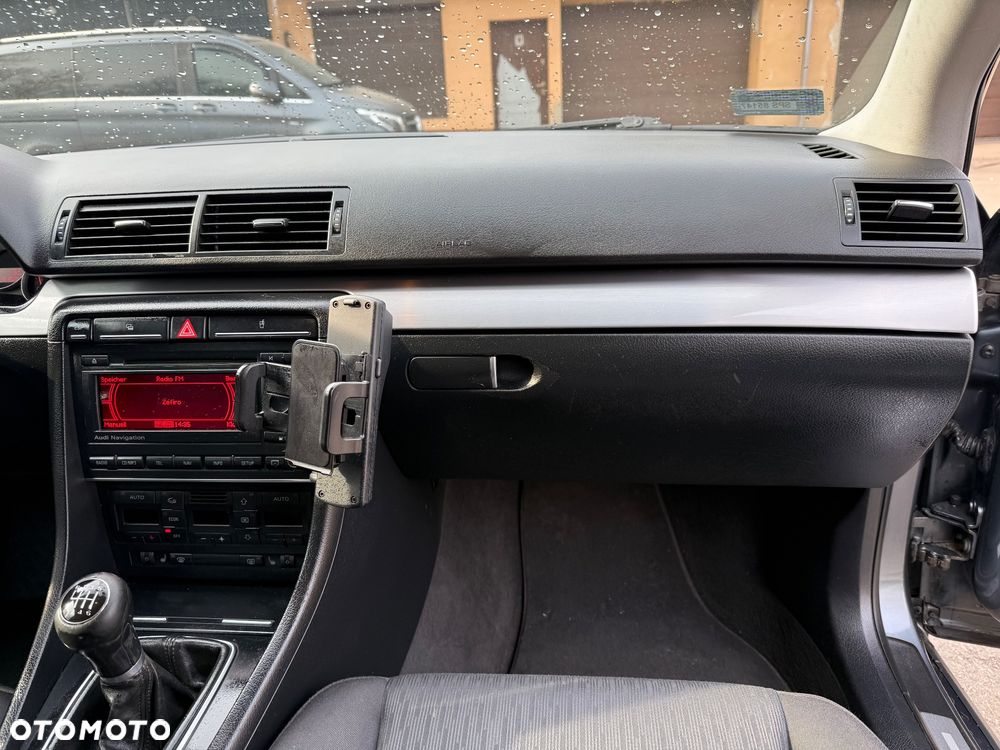 Audi A4 Avant - 6
